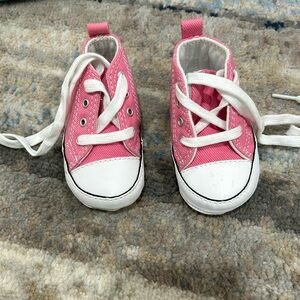 Converse crib shoe